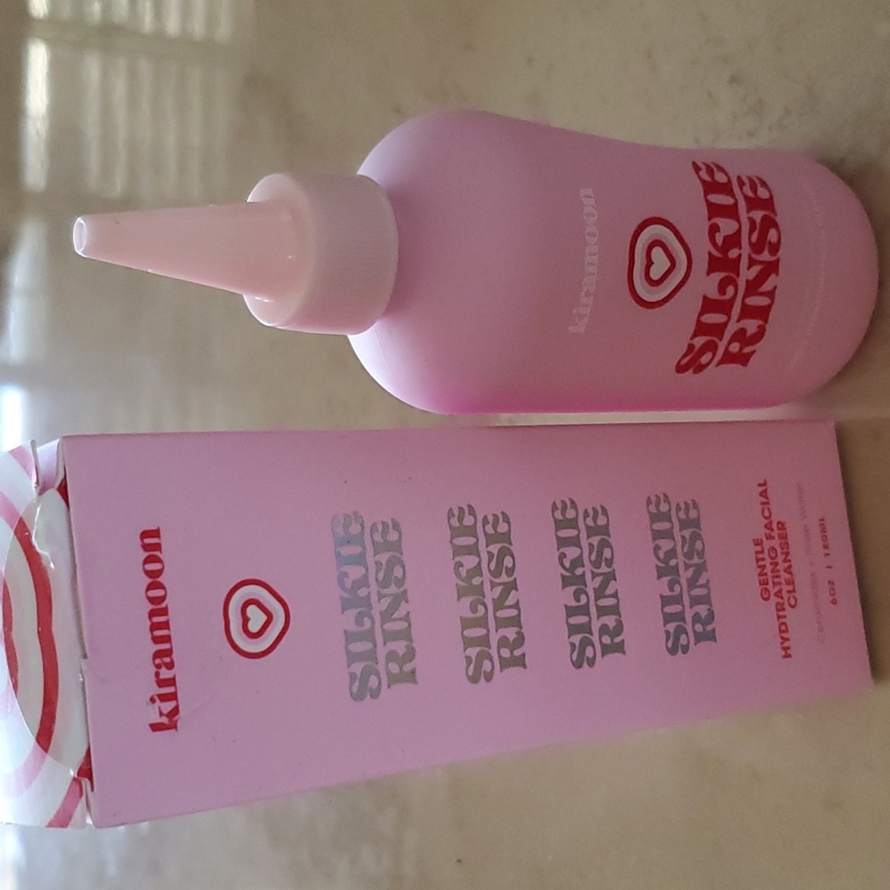 Gentle Hydrating Facial Cleanser